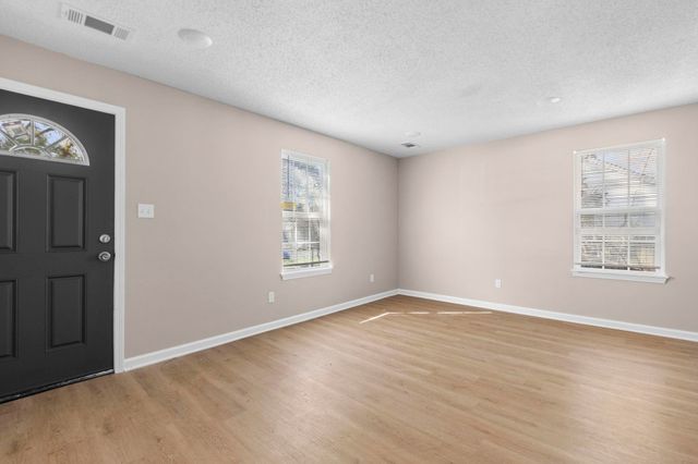 1628 CHERRY RD, Memphis, TN 38117