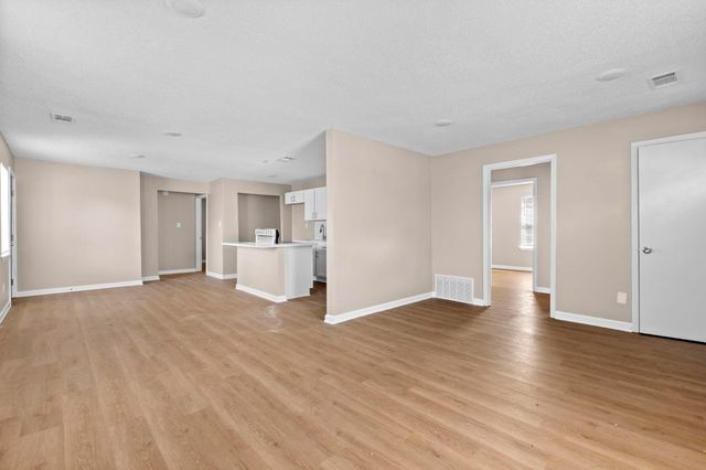 1628 CHERRY RD, Memphis, TN 38117