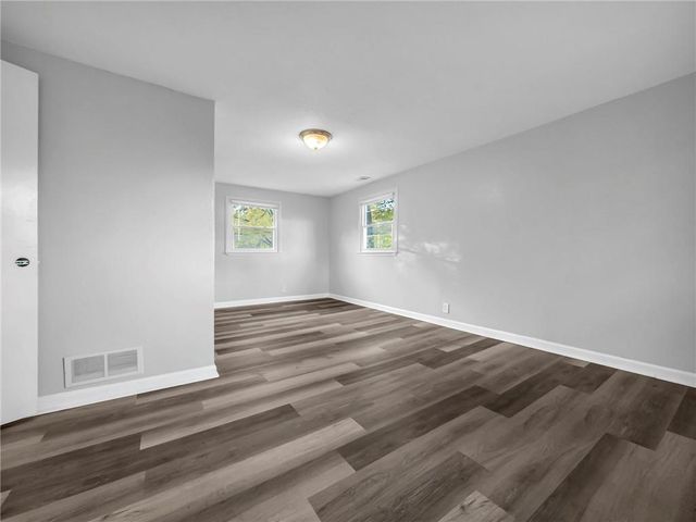 3628 N Flora Avenue, Kansas City, MO 64116