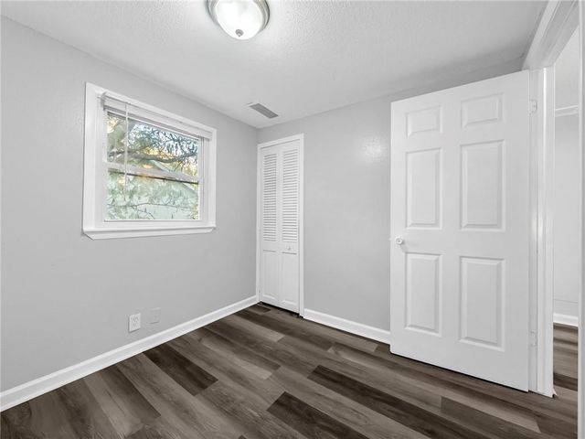 3628 N Flora Avenue, Kansas City, MO 64116