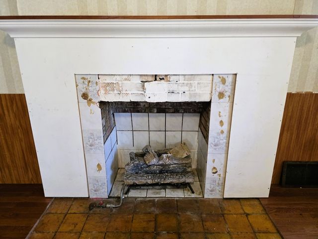 122 W Lake St, Camden, TN 38320