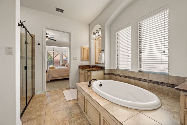 2431 Rosebury Lane, Trophy Club, TX 76262