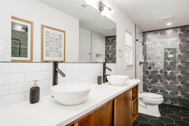 2516 Friar Tuck LN, Austin, TX 78704