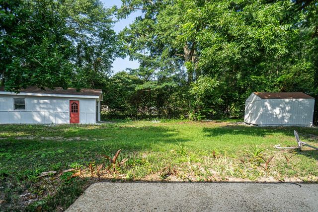 4 New Market Court, Columbus, GA 31907