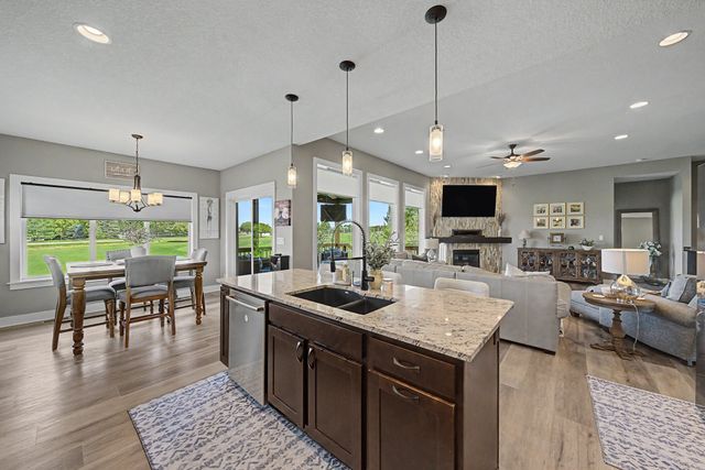 4002 NE Bellagio Circle, Ankeny, IA 50021