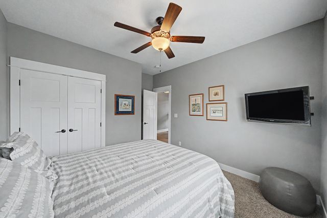 4002 NE Bellagio Circle, Ankeny, IA 50021