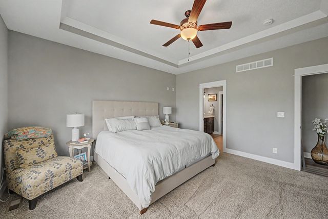 4002 NE Bellagio Circle, Ankeny, IA 50021