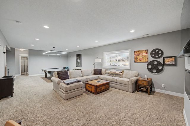 4002 NE Bellagio Circle, Ankeny, IA 50021