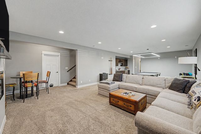 4002 NE Bellagio Circle, Ankeny, IA 50021