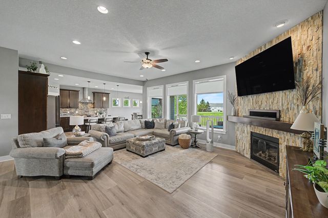 4002 NE Bellagio Circle, Ankeny, IA 50021