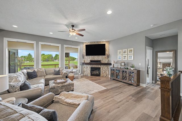 4002 NE Bellagio Circle, Ankeny, IA 50021