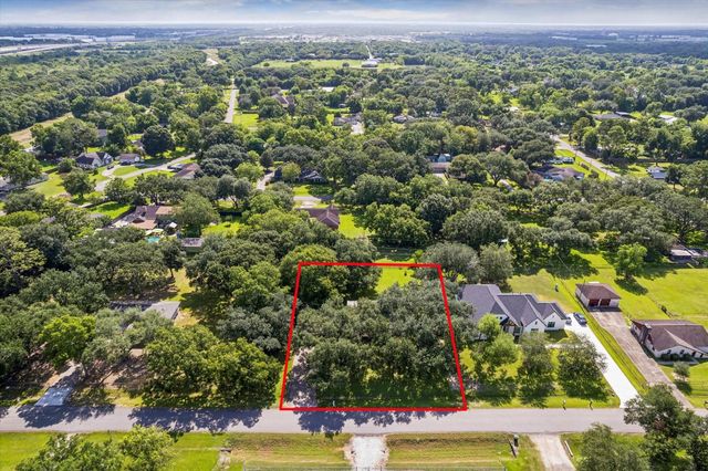 12511 Britt Road, Pearland, TX 77584