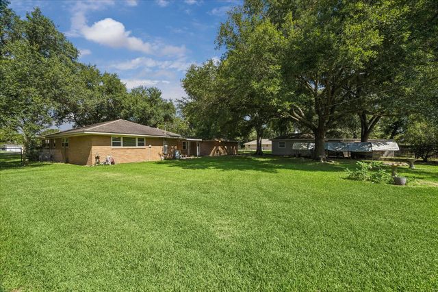 12511 Britt Road, Pearland, TX 77584