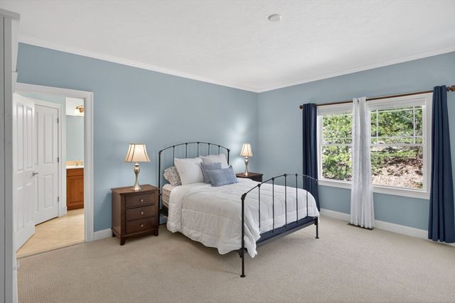 17 Shetland 17, Plymouth, MA 02360