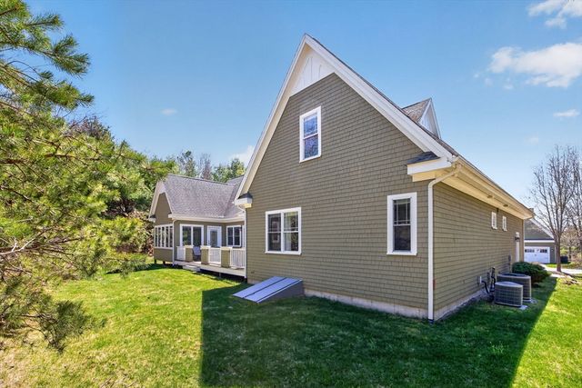 17 Shetland 17, Plymouth, MA 02360