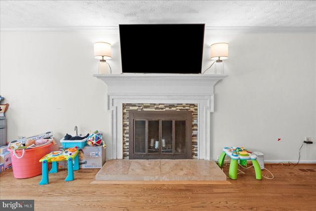 2 TOPWOOD CT, Parkville, MD 21234