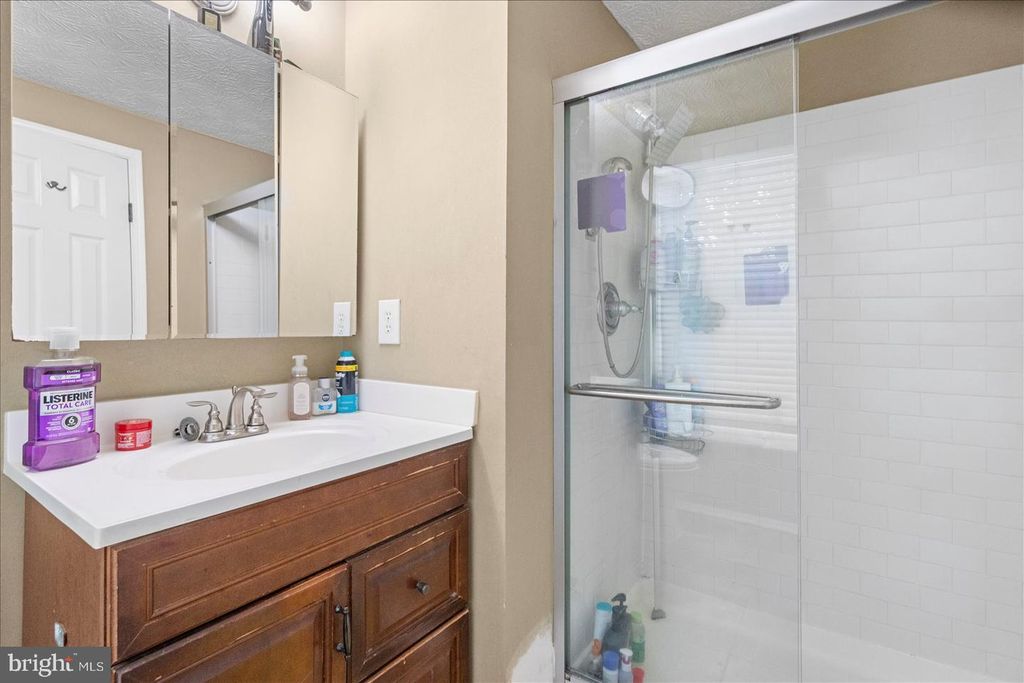Image 29 of property listing at 2 TOPWOOD CT, Parkville, MD 21234