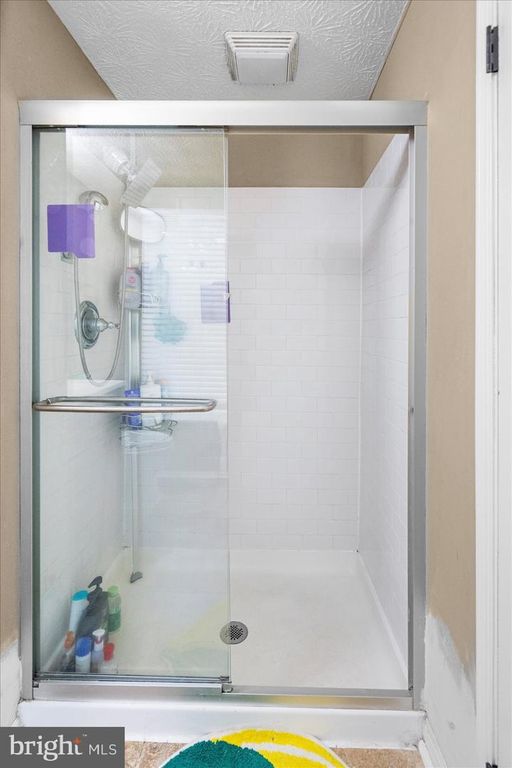 Image 30 of property listing at 2 TOPWOOD CT, Parkville, MD 21234