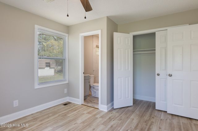 1002 Able Street, Elizabethtown, NC 28337