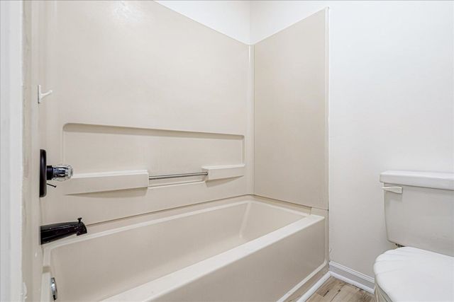 6864 LAGRANGE HILL RD, Cordova, TN 38018