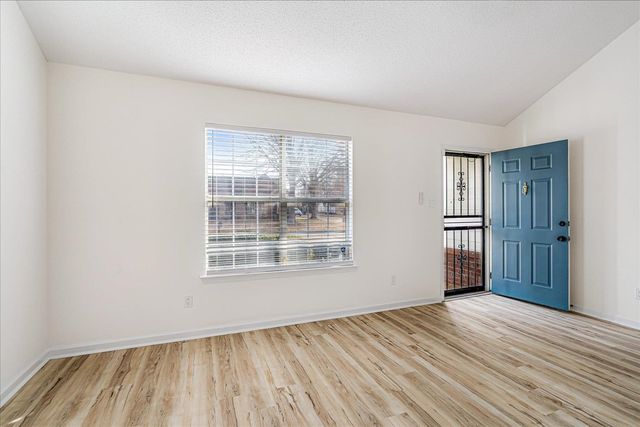 6864 LAGRANGE HILL RD, Cordova, TN 38018