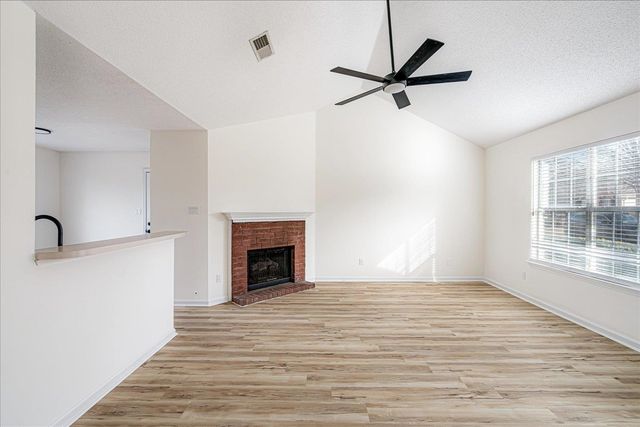 6864 LAGRANGE HILL RD, Cordova, TN 38018