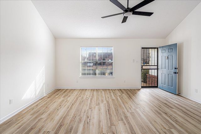 6864 LAGRANGE HILL RD, Cordova, TN 38018