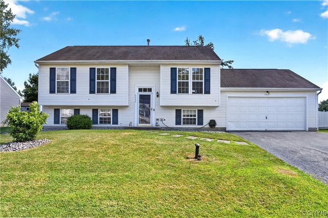 5732 Boulia Drive, Clay, NY 13041