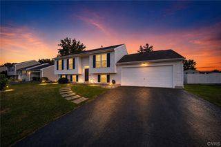 5732 Boulia Drive, Clay, NY 13041