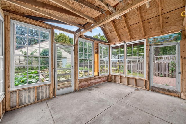 1729 Minnehaha Avenue W, Saint Paul, MN 55104
