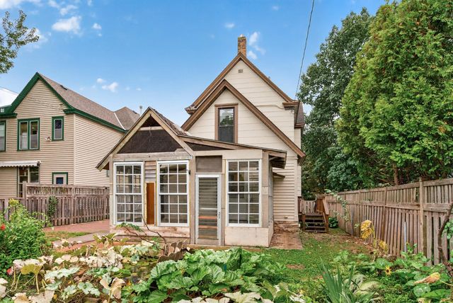 1729 Minnehaha Avenue W, Saint Paul, MN 55104
