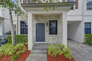 2805 SW 17 Avenue 0, Fort Lauderdale, FL 33315