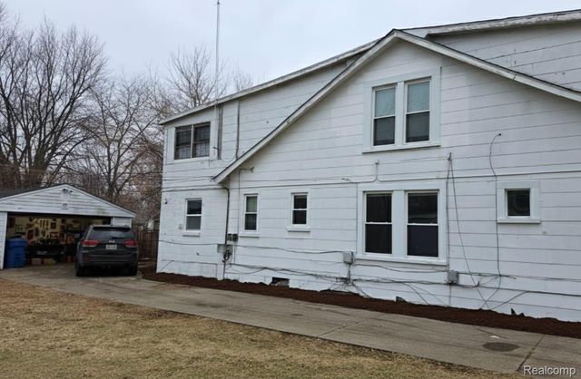 7542 Meadow Avenue, Warren, MI 48091