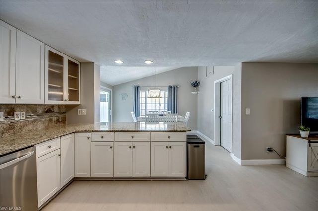 12262 Boat Shell DR, Matlacha Isles, FL 33991