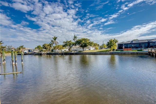 12262 Boat Shell DR, Matlacha Isles, FL 33991