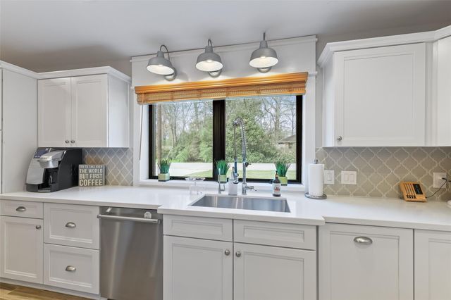 3319 Shadowcrest Lane, Spring, TX 77380