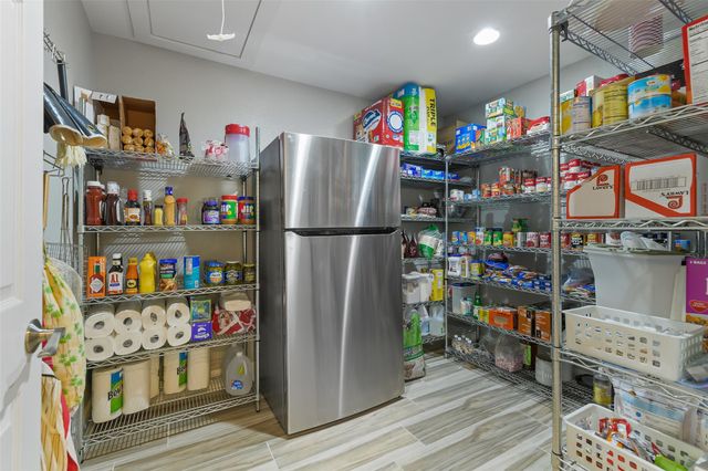 3319 Shadowcrest Lane, Spring, TX 77380