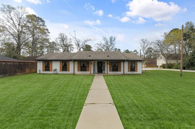 3319 Shadowcrest Lane, Spring, TX 77380