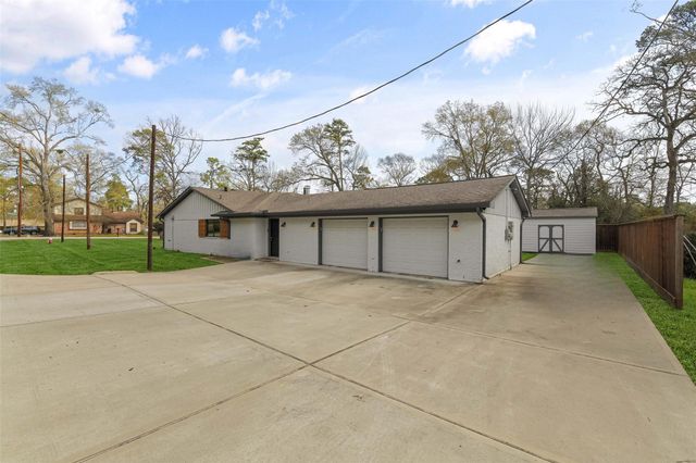 3319 Shadowcrest Lane, Spring, TX 77380