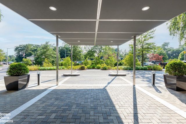 5700 Arlington Ave Apt 22A, New York City, NY 10471