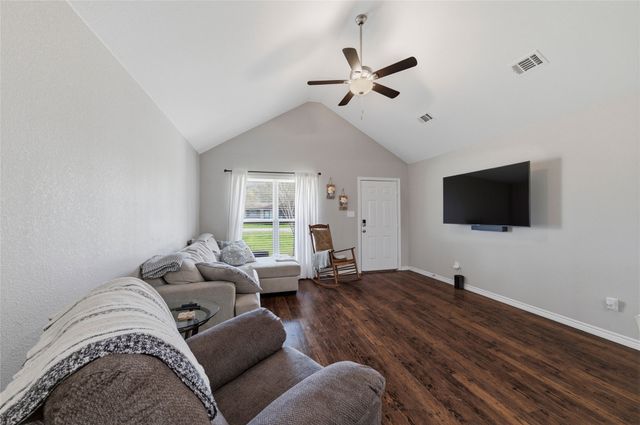 300 W Main Street, Itasca, TX 76055