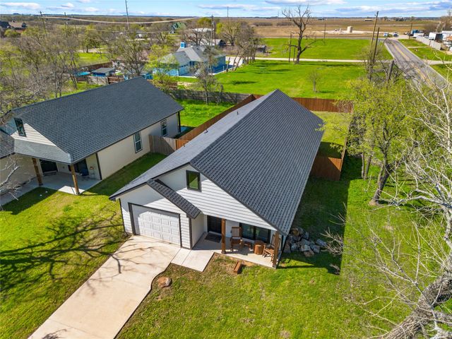 300 W Main Street, Itasca, TX 76055