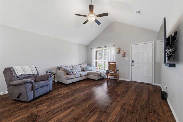 300 W Main Street, Itasca, TX 76055