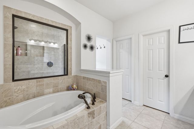 8313 Primrose Trail, Lantana, TX 76226