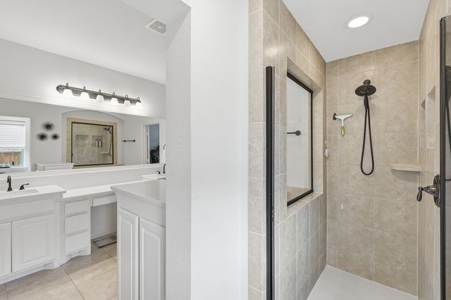 8313 Primrose Trail, Lantana, TX 76226