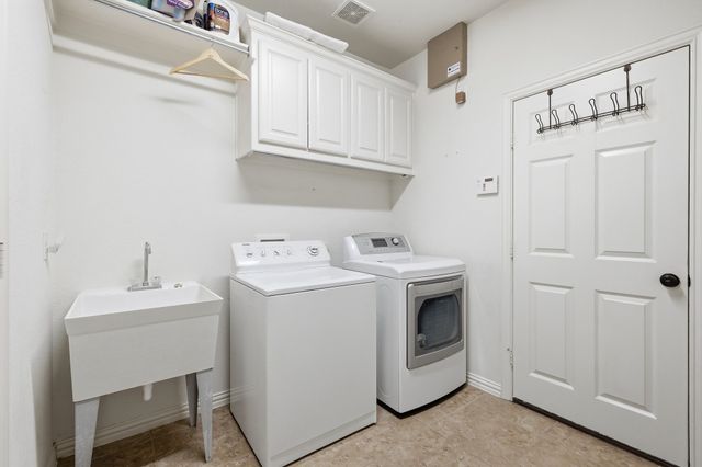 8313 Primrose Trail, Lantana, TX 76226