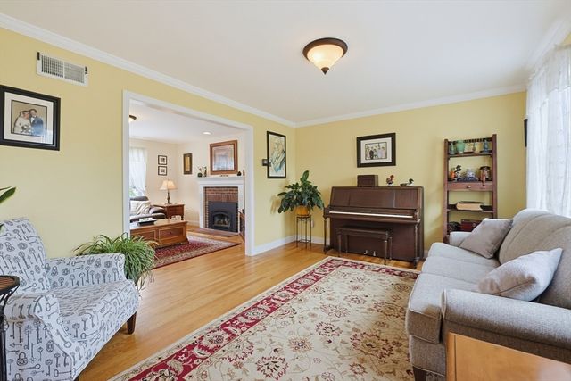 1530 Maple St, Dighton, MA 02764