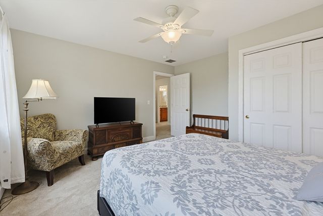 1530 Maple St, Dighton, MA 02764