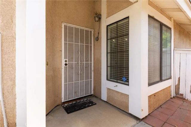 16880 Glennaire Avenue, Victorville, CA 92395