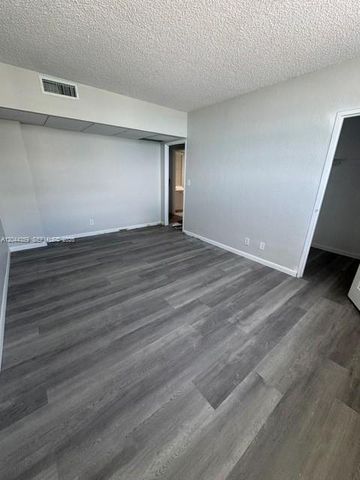 3901 S Ocean Drive 10X, Hollywood, FL 33019
